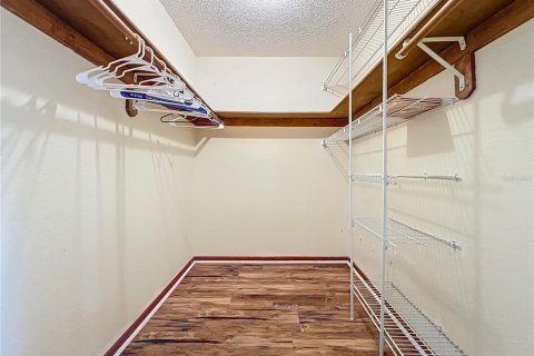 Copropriété à louer à Orlando, Floride: 3 chambres, 121.7 m2 № 2383436 - photo 23
