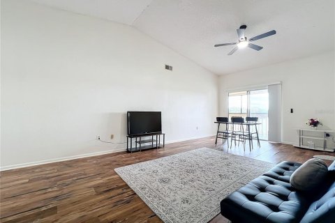 Copropriété à louer à Orlando, Floride: 3 chambres, 121.7 m2 № 2383436 - photo 6