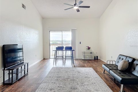 Copropriété à louer à Orlando, Floride: 3 chambres, 121.7 m2 № 2383436 - photo 5