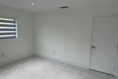 Adosado en alquiler en Homestead, Florida, 2 dormitorios, 97.08 m2 № 2058372 - foto 16