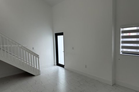 Adosado en alquiler en Homestead, Florida, 2 dormitorios, 97.08 m2 № 2058372 - foto 6