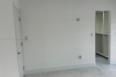 Adosado en alquiler en Homestead, Florida, 2 dormitorios, 97.08 m2 № 2058372 - foto 17