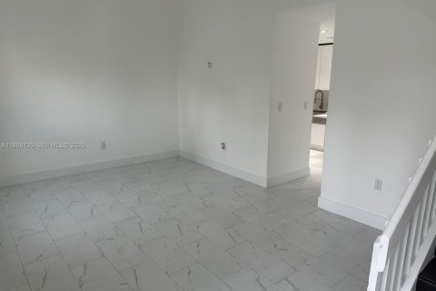 Adosado en alquiler en Homestead, Florida, 2 dormitorios, 97.08 m2 № 2058372 - foto 4