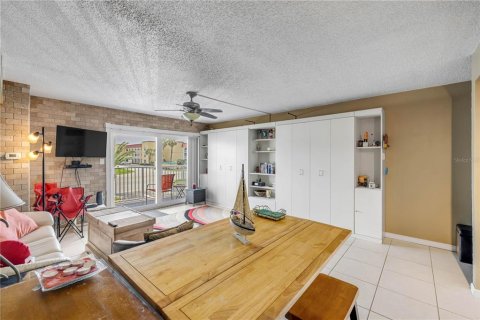 Copropriété à vendre à New Smyrna Beach, Floride: 1 chambre, 42.64 m2 № 1829850 - photo 15