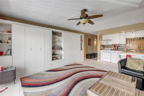 Copropriété à vendre à New Smyrna Beach, Floride: 1 chambre, 42.64 m2 № 1829850 - photo 11