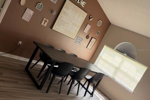 House in Winter Haven, Florida 4 bedrooms, 211.82 sq.m. № 2393879 - photo 8