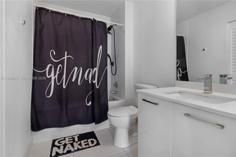 Condo in Miami, Florida, 1 bedroom  № 2057593 - photo 21