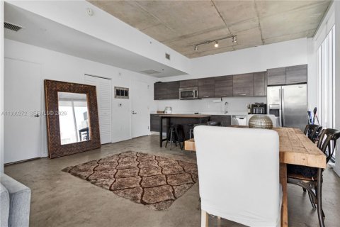 Condo in Miami, Florida, 1 bedroom  № 2057593 - photo 10