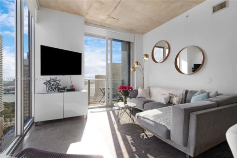 Condo in Miami, Florida, 1 bedroom  № 2057593 - photo 4