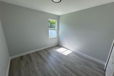 House in Rotonda, Florida 4 bedrooms, 169.73 sq.m. № 1856428 - photo 9