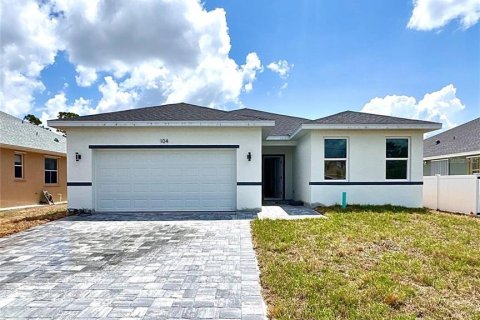 House in Rotonda, Florida 4 bedrooms, 169.73 sq.m. № 1856428 - photo 1