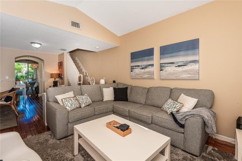 Touwnhouse à vendre à Dania Beach, Floride: 2 chambres, 128.11 m2 № 2089142 - photo 12