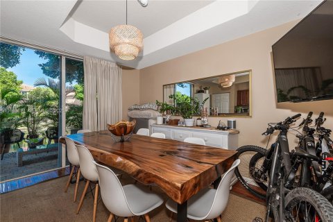 Touwnhouse à vendre à Dania Beach, Floride: 2 chambres, 128.11 m2 № 2089142 - photo 10