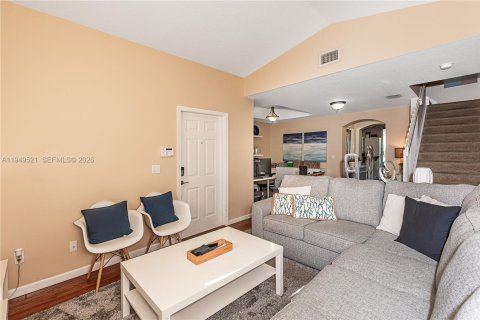 Touwnhouse à vendre à Dania Beach, Floride: 2 chambres, 128.11 m2 № 2089142 - photo 13