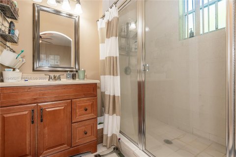 Touwnhouse à vendre à Dania Beach, Floride: 2 chambres, 128.11 m2 № 2089142 - photo 21