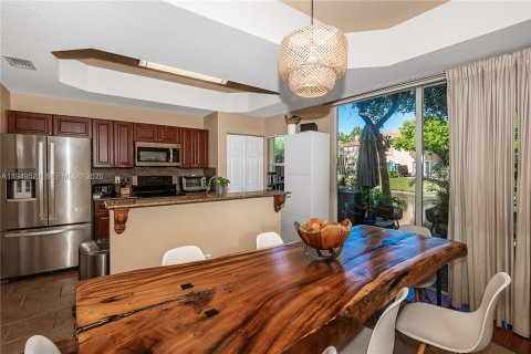 Touwnhouse à vendre à Dania Beach, Floride: 2 chambres, 128.11 m2 № 2089142 - photo 8