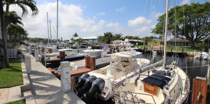 Adosado en Pompano Beach, Florida 2 dormitorios, 93.65 m2 № 1096539