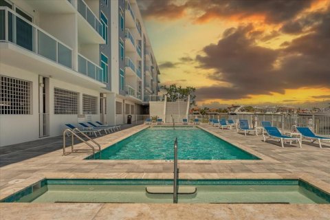 Condominio en venta en Clearwater, Florida, 3 dormitorios, 151.15 m2 № 1681207 - foto 30