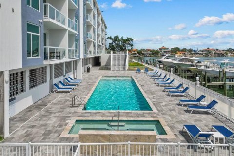 Condominio en venta en Clearwater, Florida, 3 dormitorios, 151.15 m2 № 1681207 - foto 26