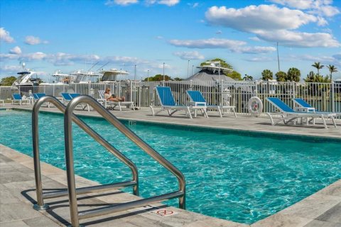Condominio en venta en Clearwater, Florida, 3 dormitorios, 151.15 m2 № 1681207 - foto 29