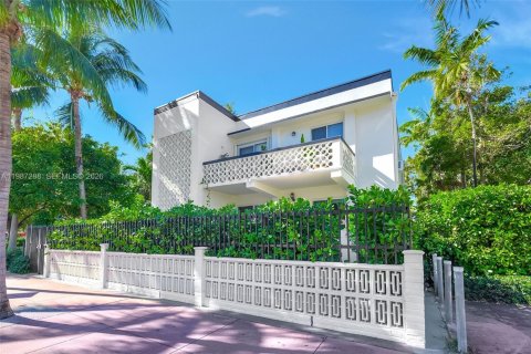 Appartement à louer à Miami Beach, Floride: 37.63 m2 № 2056810 - photo 2