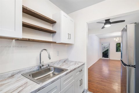 Appartement à louer à Miami Beach, Floride: 37.63 m2 № 2056810 - photo 7