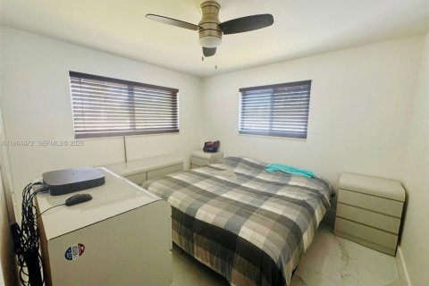 Купить виллу или дом в Хомстед, Флорида 3 спальни, 120.03м2, № 2028188 - фото 23