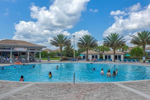 Villa ou maison à louer à Four Corners, Floride: 5 chambres, 353.86 m2 № 1584685 - photo 16