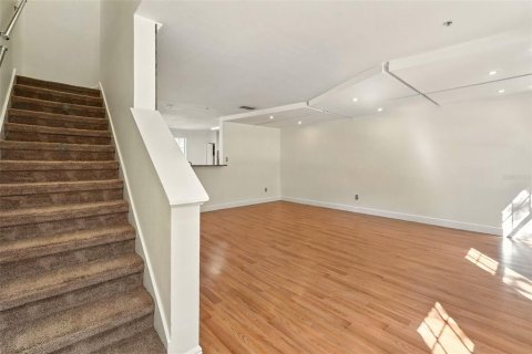 Townhouse in Celebration, Florida 3 bedrooms, 152.36 sq.m. № 1856612 - photo 15