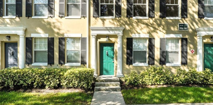 Townhouse in Celebration, Florida 3 bedrooms, 152.36 sq.m. № 1856612