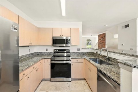 Townhouse in Celebration, Florida 3 bedrooms, 152.36 sq.m. № 1856612 - photo 20
