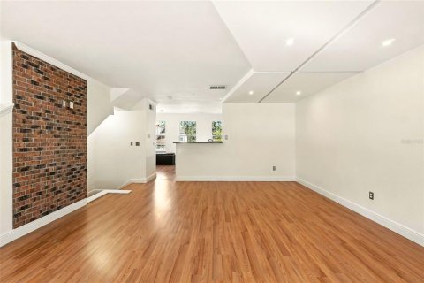 Townhouse in Celebration, Florida 3 bedrooms, 152.36 sq.m. № 1856612 - photo 12