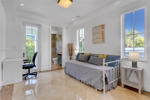 Villa ou maison à louer à Key Biscayne, Floride: 5 chambres, 337.51 m2 № 2257090 - photo 6