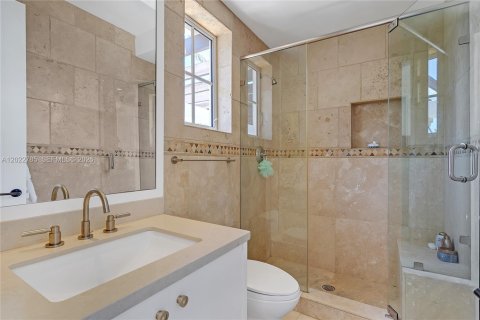 Villa ou maison à louer à Key Biscayne, Floride: 5 chambres, 337.51 m2 № 2257090 - photo 18