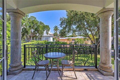 Villa ou maison à louer à Key Biscayne, Floride: 5 chambres, 337.51 m2 № 2257090 - photo 8