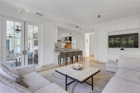 Villa ou maison à louer à Key Biscayne, Floride: 5 chambres, 337.51 m2 № 2257090 - photo 12