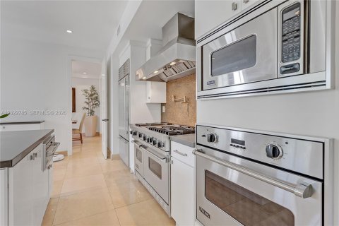 Villa ou maison à louer à Key Biscayne, Floride: 5 chambres, 337.51 m2 № 2257090 - photo 14