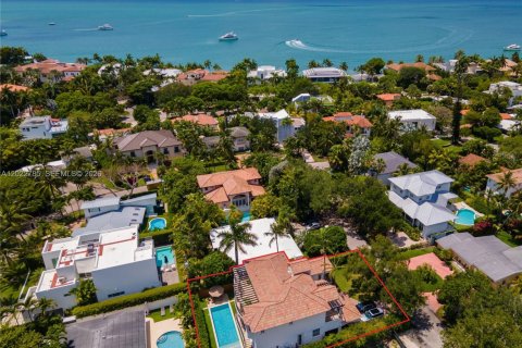 Villa ou maison à louer à Key Biscayne, Floride: 5 chambres, 337.51 m2 № 2257090 - photo 28