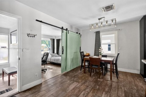 Casa en venta en Hollywood, Florida, 3 dormitorios, 178 m2 № 1970941 - foto 10