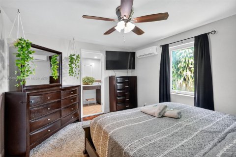 Casa en venta en Hollywood, Florida, 3 dormitorios, 178 m2 № 1970941 - foto 17