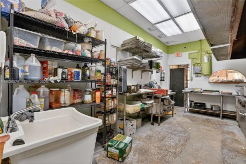 Immobilier commercial à vendre à Miami, Floride № 1994458 - photo 17