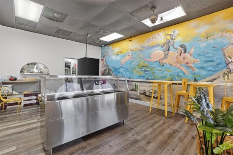 Immobilier commercial à vendre à Miami, Floride № 1994458 - photo 11