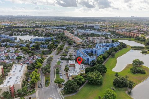 Immobilier commercial à vendre à Miami, Floride № 1994458 - photo 7