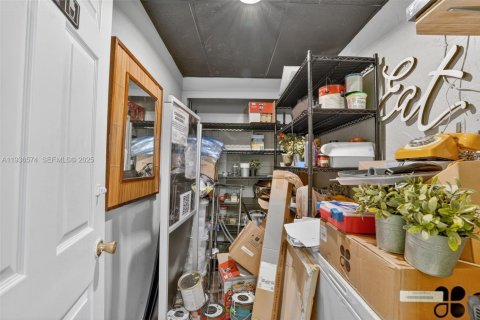 Immobilier commercial à vendre à Miami, Floride № 1994458 - photo 22