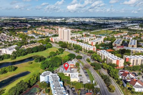 Immobilier commercial à vendre à Miami, Floride № 1994458 - photo 5