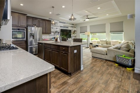 House in Wesley Chapel, Florida 4 bedrooms, 231.79 sq.m. № 1653558 - photo 6