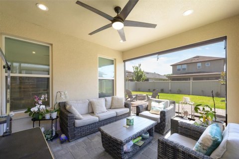 House in Wesley Chapel, Florida 4 bedrooms, 231.79 sq.m. № 1653558 - photo 28