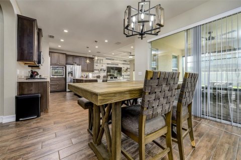 House in Wesley Chapel, Florida 4 bedrooms, 231.79 sq.m. № 1653558 - photo 5