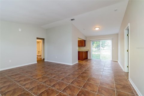 Villa ou maison à louer à Kissimmee, Floride: 3 chambres, 94.2 m2 № 1851620 - photo 4