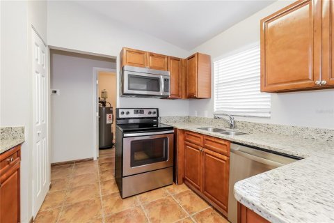House in Kissimmee, Florida 3 bedrooms, 94.2 sq.m. № 1851620 - photo 7